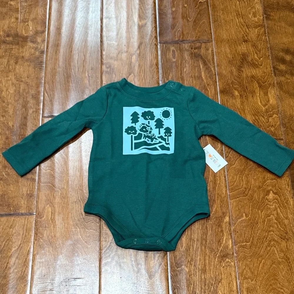NWT Size 6-9 Months Garanimals Green Long Sleeve Onesie